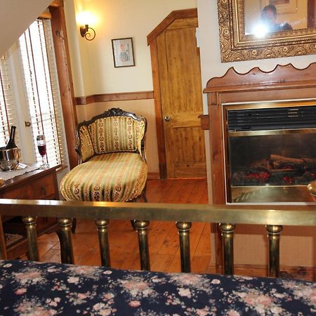 B&B Les Deux Pignons Petit-Saguenay Habitación foto