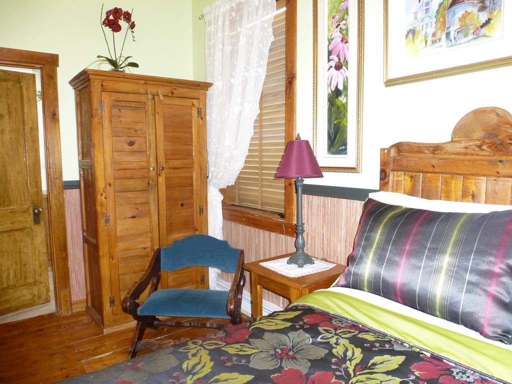 B&B Les Deux Pignons Petit-Saguenay Exterior foto
